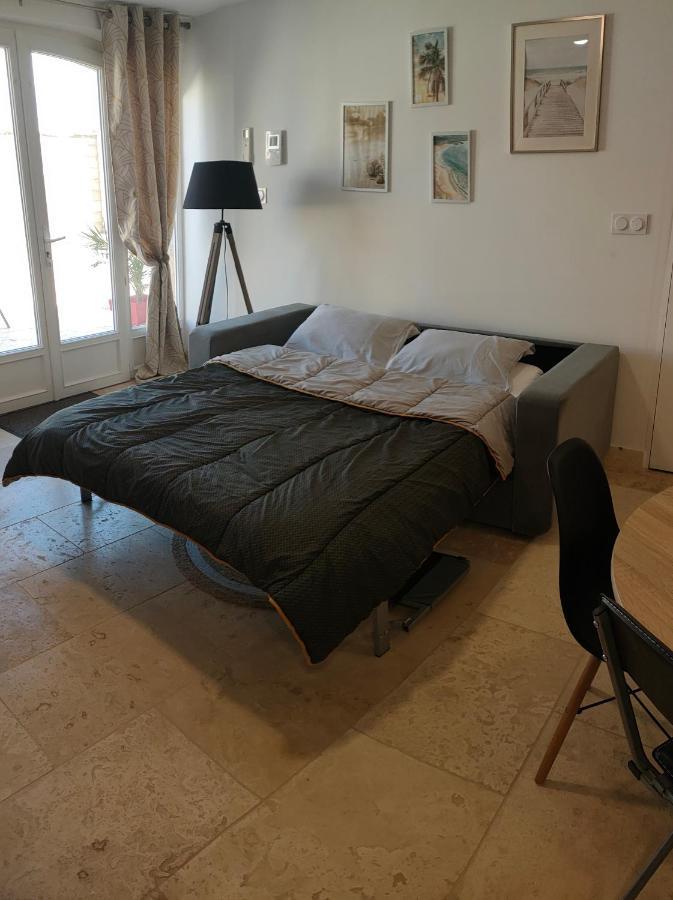 Appartement Dans Mas Provencal Арл Екстериор снимка